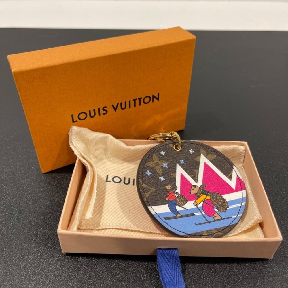 Louis Vuitton Monogram 2018 Christmas Animation Bear Bag Charm/Key Ring (127585)